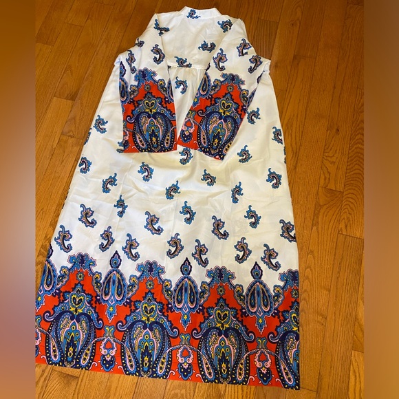 Abstract 1960s inspired dress - Picture 4 of 16